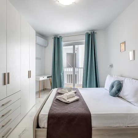 Daire Stunning Home, In The Centre Of Qawra With Terrace By 360 Estates St. Paul's Bay