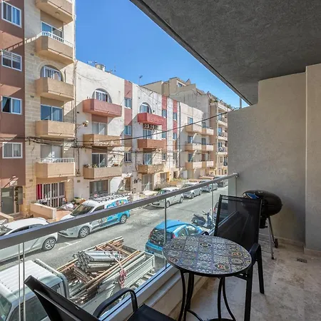 Daire Stunning Home, In The Centre Of Qawra With Terrace By 360 Estates St. Paul's Bay