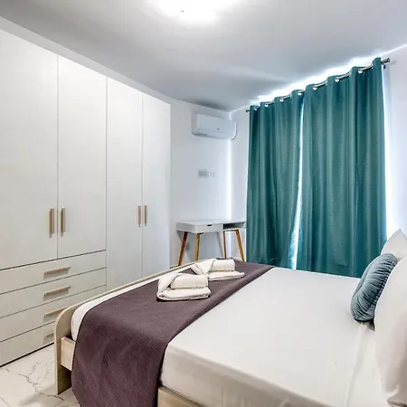 Апартаменты Stunning Home, In The Centre Of Qawra With Terrace By 360 Estates Сент-Полс-Бей