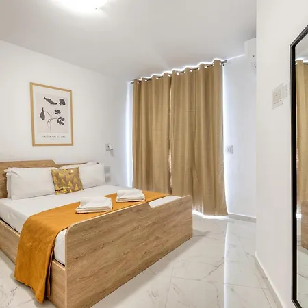 Stunning Home, In The Centre Of Qawra With Terrace By 360 Estates * Сент-Полс-Бей